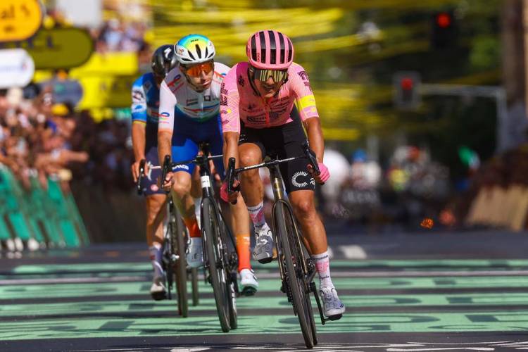 ¡Grande, Richie!, el emotivo mensaje del EF Education-EasyPost a Richard Carapaz y su destacada actuación en el Tour de Francia