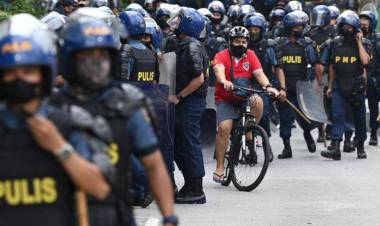 Rescatan a más de 600 personas de un centro de “estafas amorosas” en Filipinas